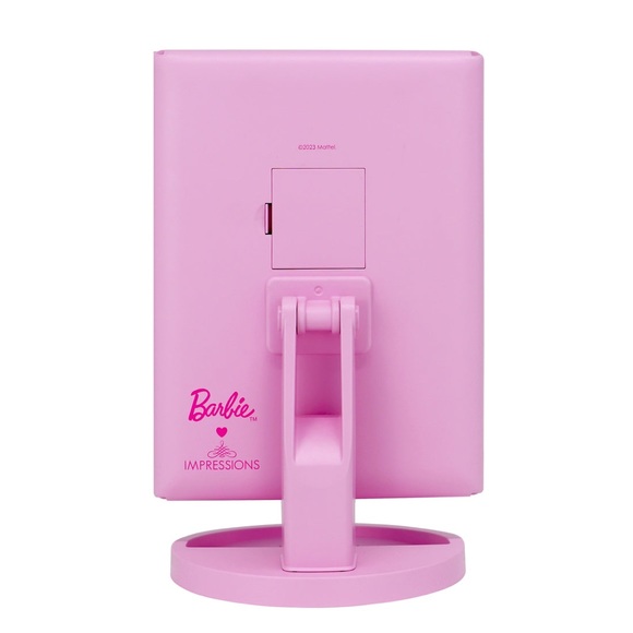 Barbie Tri Fold LED Mirror - LIMITED EDITION!! - Picture 2 of 7
